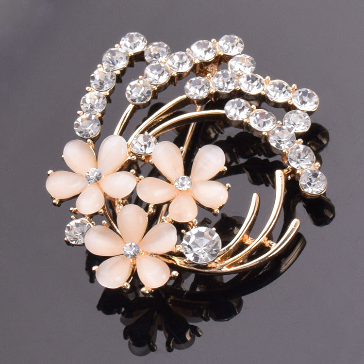 High-end flower corsage, opal vintage brooch, wedding corsage