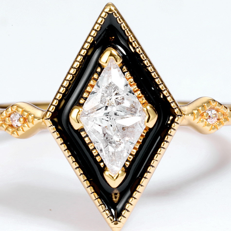 Oil-Drop White Zirconium Diamond Geometric Ring