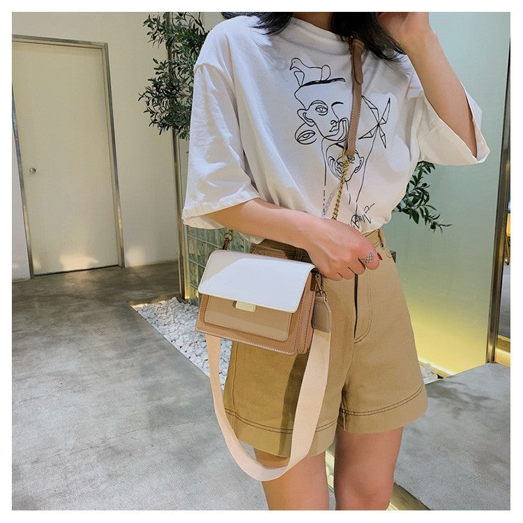 Crossbody red square bag