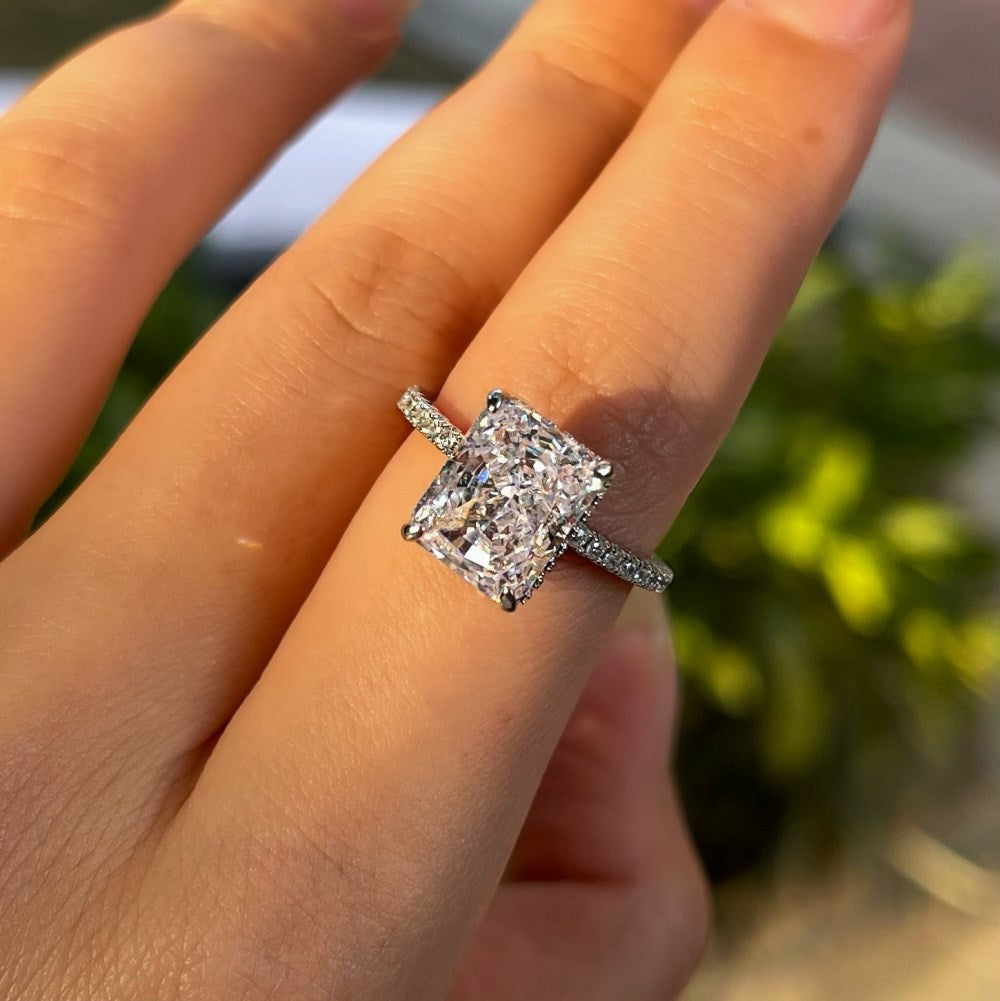 S925 Sterling Silver Ring Hand Set With High Carbon Diamonds