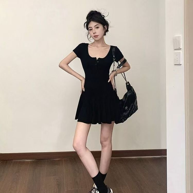 U-neck Short-sleeve Dress For Women