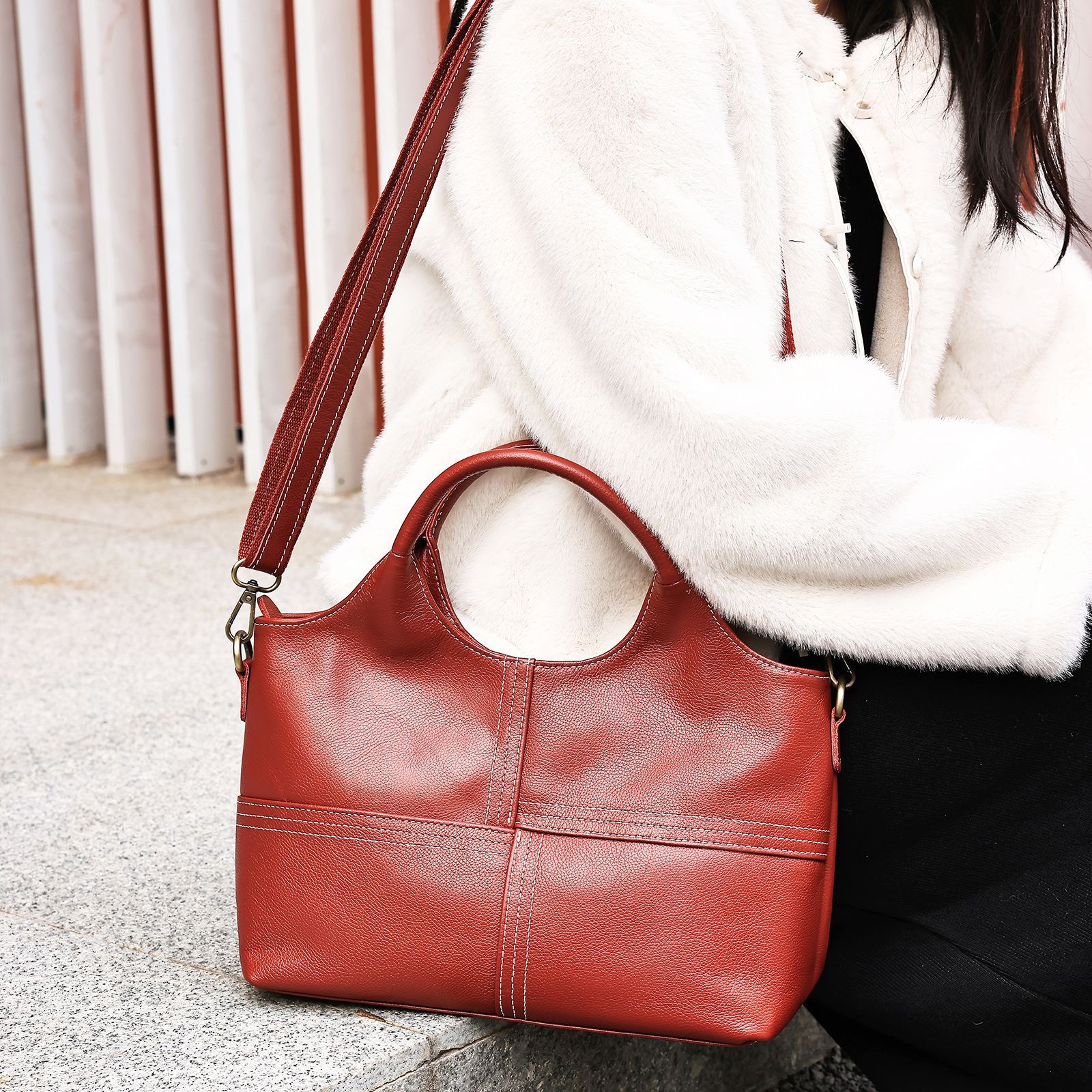 First Layer Cowhide Handbag Women's Real Leather Stitching Large-capacity Crossbody Bag