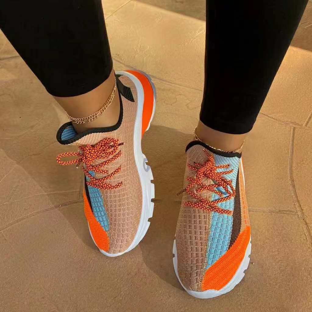 Low-cut Color Matching Round Toe Flat-bottom Flying Knit Sneakers Women