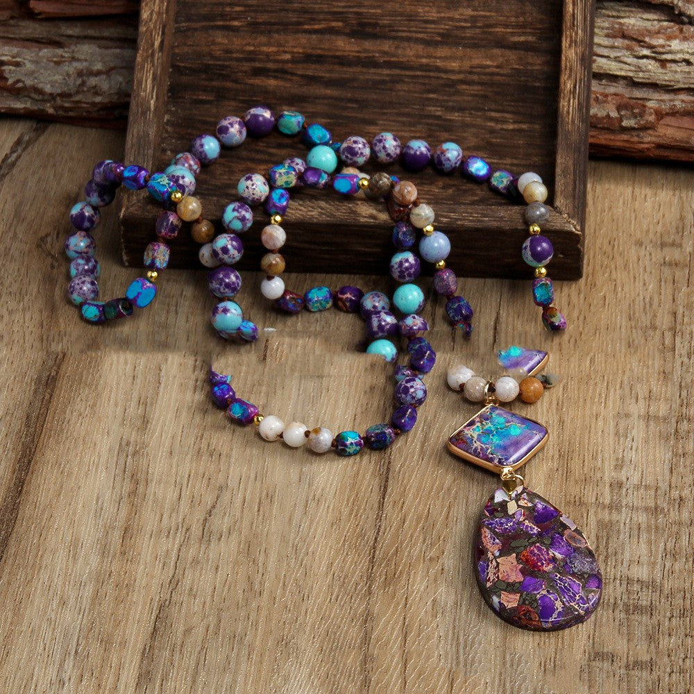 Knotted Necklace With A Diamond-shaped Water-drop Pendant