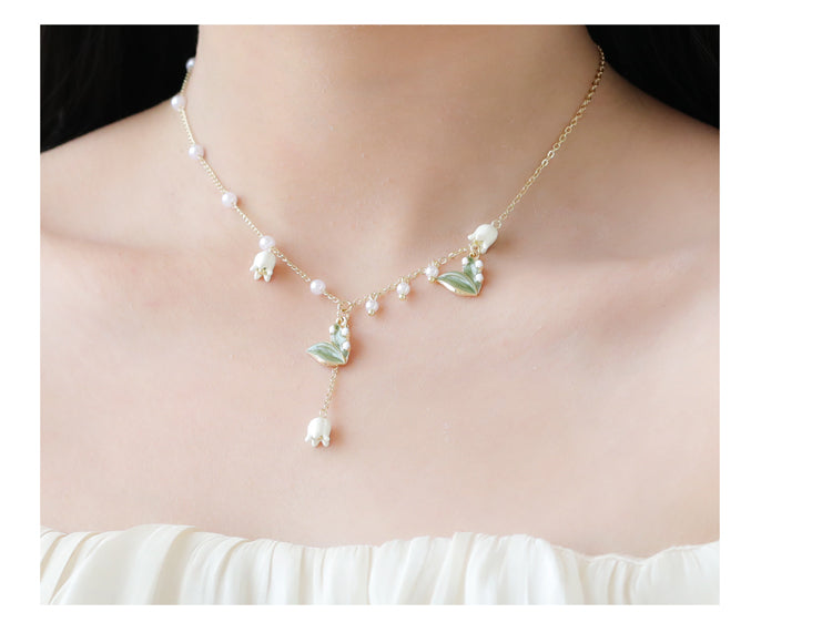 Women's Fashion Temperament Bell Orchid Flower Pendant Necklace