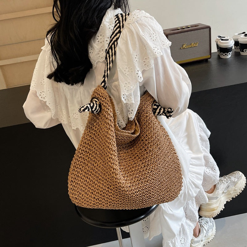 Summer Large Capacity Straw Women's Seaside Vacation Commuter Shoulder Bag